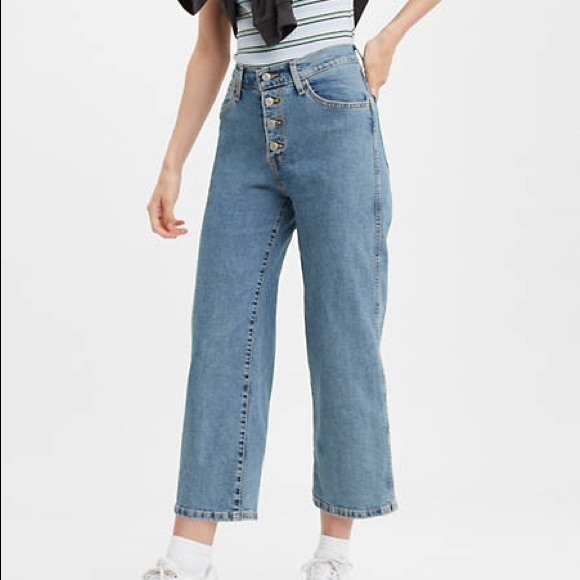 Women’s Levi’s Mile High Wide Leg Cropped Jeans - Size 24 - Picture 3 of 3